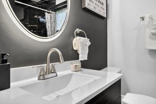 Beachpark Retreat Home-Huge outdoor fun, Game,Navy - 2