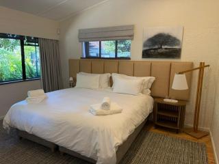 Twice Central Garden Cottage - 1
