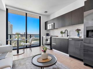 MVR High-Floor Studio with Epic City and Bay Views - 2