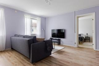 Bright & Spacious Getaway - 4