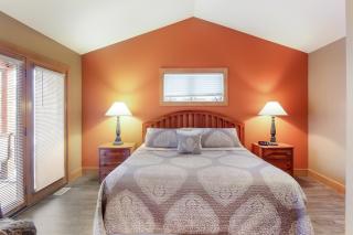 Ski-In 5BR Retreat at Boyne Mtn - Walk to Lifts & Fun! - 9