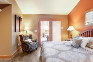 Ski-In 5BR Retreat at Boyne Mtn - Walk to Lifts & Fun! - 1