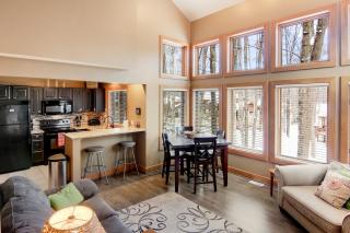 Ski-In 5BR Retreat at Boyne Mtn - Walk to Lifts & Fun! - 7