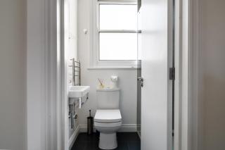 Elegant Fitzrovia Residence - 2