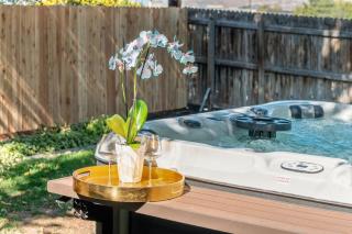 Ski Resorts & DT, Hot Tub, Game Room, Yard, 9 beds - 3