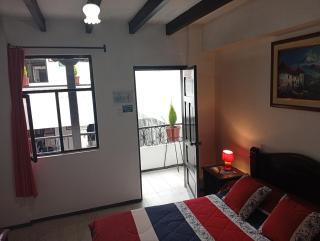 Hostal Flores - 2