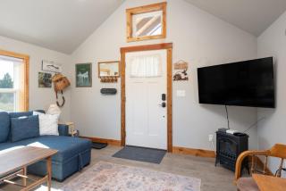 Last Best Loft - A cozy loft cabin stunning views - 3