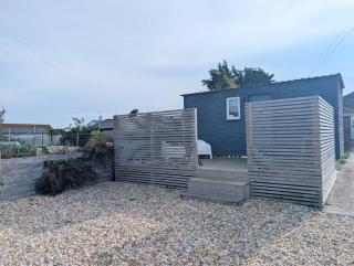 The Shepherd's Hut on the Beach - Pagham - Sea Front - 6