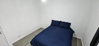 Double Room in shared Quiet House - 6