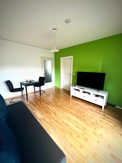 Urban Comfort mit Balkon und Tiefgarage - 1