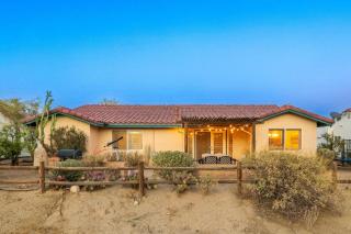Kid-Friendly Gorgeous 3Bed, 2Bath Desert House - 6