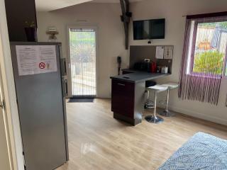 Charmant T3 privé avec vue et accès piscine - 7