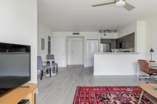 Blueground Riverside pool nr Miami Beach MIA-145 - 8