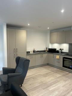 Modern Downtown Escape - 5