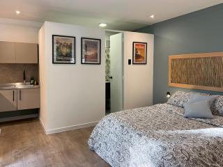 Central Tiny house surrounded by nature - 2