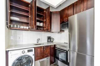 Blueground Nolita washerdryer nr Bowery NYC-1974 - 4