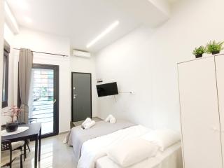 Silver Gray Retreat - 0
