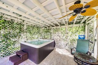 Walk to Las Olas! Old Florida Oasis with Hot Tub - 8