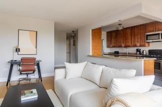 Blueground Manhattan Valley balcony nr Central Park NYC-1963 - 9