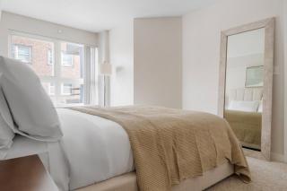 Blueground South Lake Union balcony nr Lake Union SEA-928 - 1