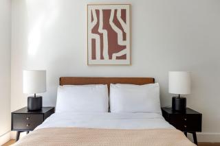 Blueground Yorkville pool nr Carl Schurz Park NYC-2094 - 1