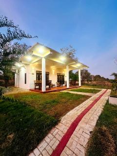 Flora Lake View Resort Wilpattu - 9