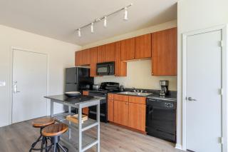 Blueground North Burnet pool nr Domain Park ATX-299 - 3