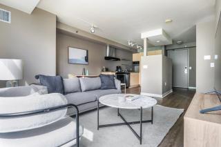 Blueground Northwest Bellevue pool nr Bellevue Park SEA-905 - 8