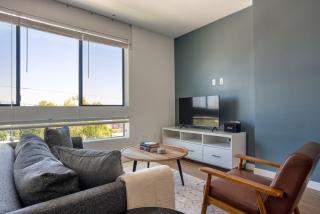 Blueground Palms rooftop nr La Brea Tar Pits LAX-1125 - 9