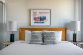 Blueground Palms rooftop nr La Brea Tar Pits LAX-1125 - 3