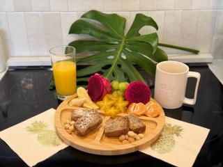 Half Off 3 BR Bed & Breakfast Steps from the Beach with AC - 0