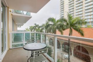 Blueground Sunny Isles Beach jacuzzi nr beach MIA-168 - 4