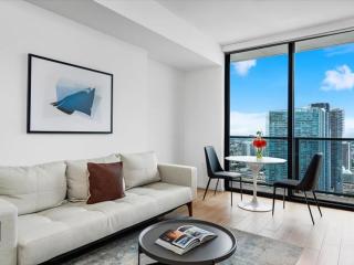 MVR - Stay Above It All in Stylish Studio - 8