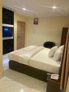 IVORY EXCLUSIVE HOTEL AND SUITEs - 0