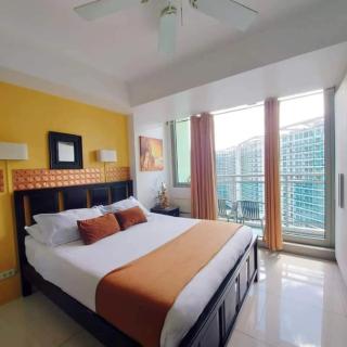 320 Santorini Staycation - 1