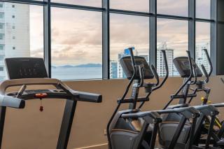 Deluxe Condo Suite 2BR With View - 4