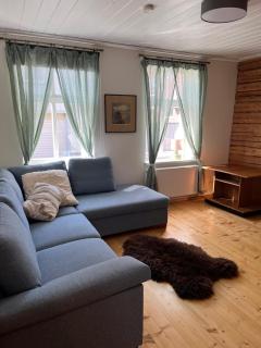 Cozy Autumn Getaway With Private Garden & Terrace - 6