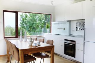 Fagrahlid Guesthouse - 9