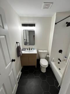 Gorgeous Timberwood 3bedr 3bath with basement 4 beds - 6