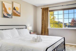 The Great Escape - 6BR, Gym, Hot Tub, Pets OK! - 8