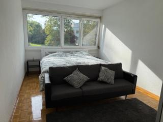 Chambre calme et confortable, accès aux pièces de vie, avec vue sur Parc - 4