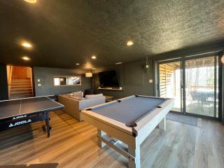 Deerwood Manor - 8
