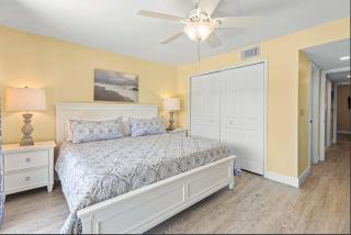 3BRPoolside Condo Near Beach - 3