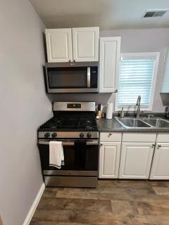 Glendale Cozy Gem 2b 1b queen,twin, trundle,sofa - 3