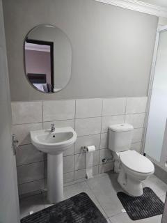 Vation Nation Guest House - 3