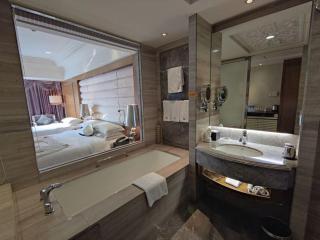 Guangzhou Good International Hotel - 1