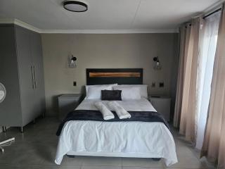 Vation Nation Guest House - 1