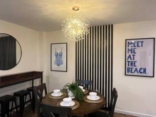 Driftwood Den- 1 Block from Ocean Casino! - 6