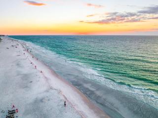 Beach Side Paradise - Luxury Home on the Beach - 5