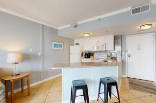 Pristine Oceanview 1 Br at the Palace! Unit 811 - 2